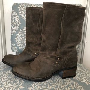 Palladium leather boots 8 1/2